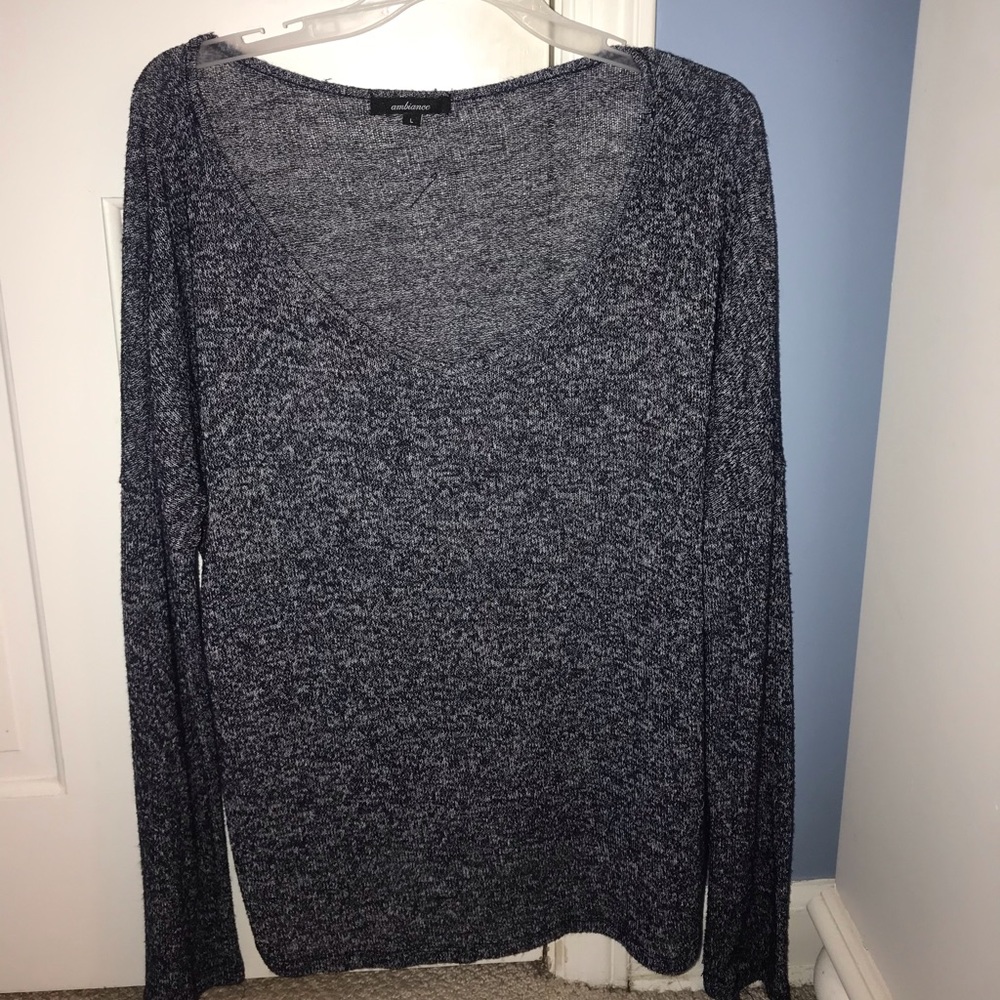 V-neck very comfy long sleeve sweater
